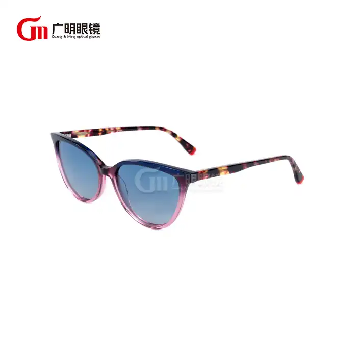 Are Cat Eye Sunglasses Still in Style?